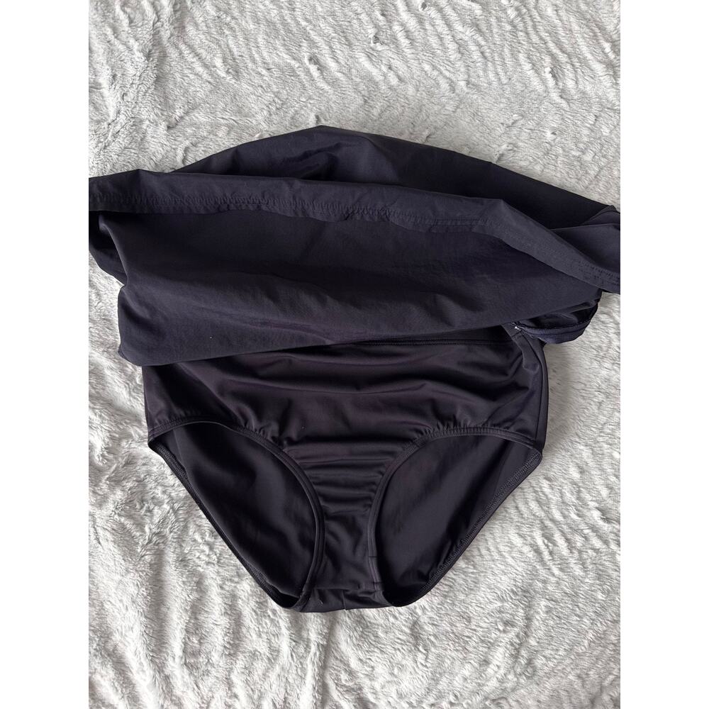 Lands End Women Swim Skirt Size 14 Navy Blue Built-in One-Piece Swimsuit Skort - Picture 6 of 7